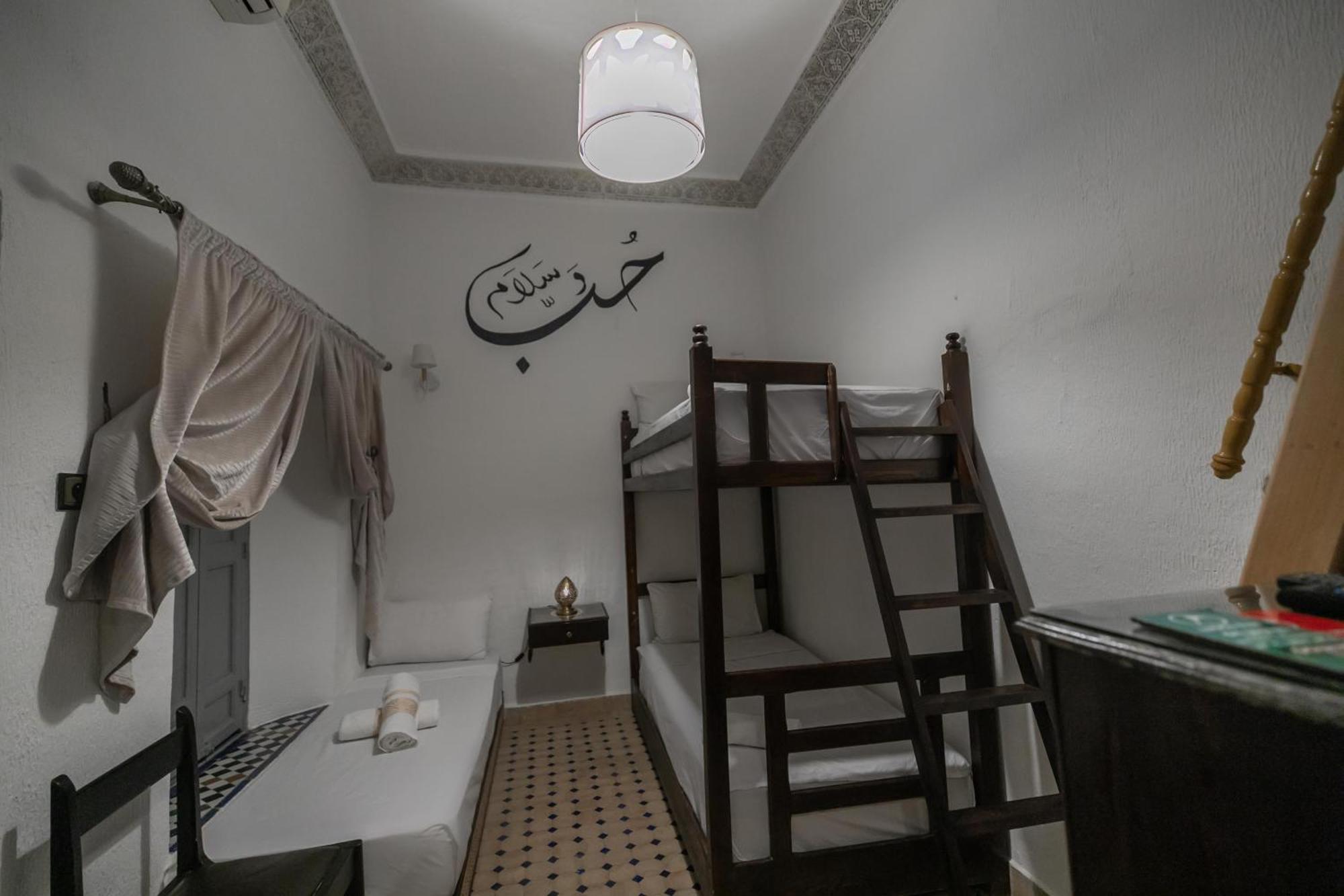 Riad Nayum Фес Экстерьер фото