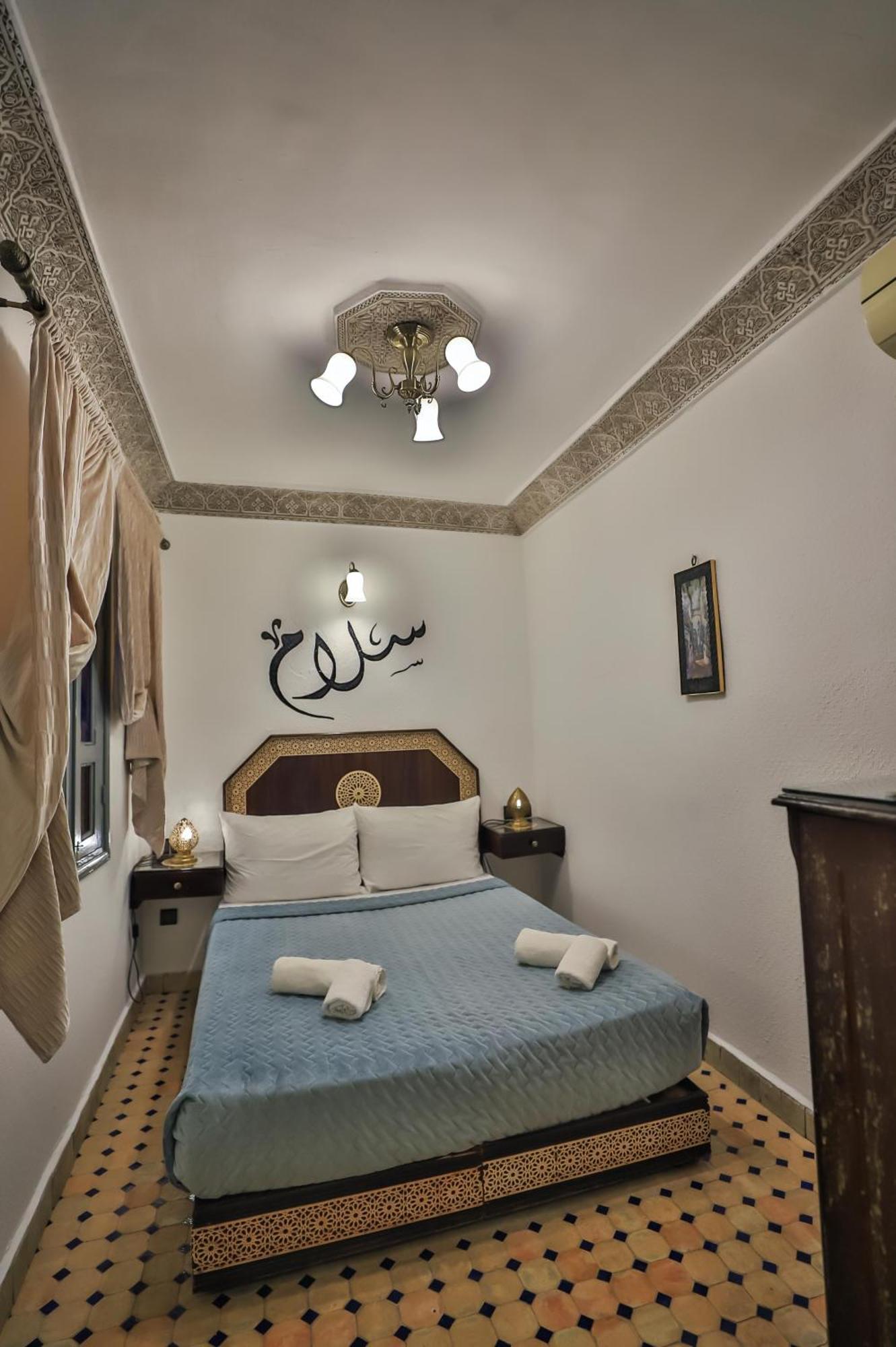 Riad Nayum Фес Экстерьер фото