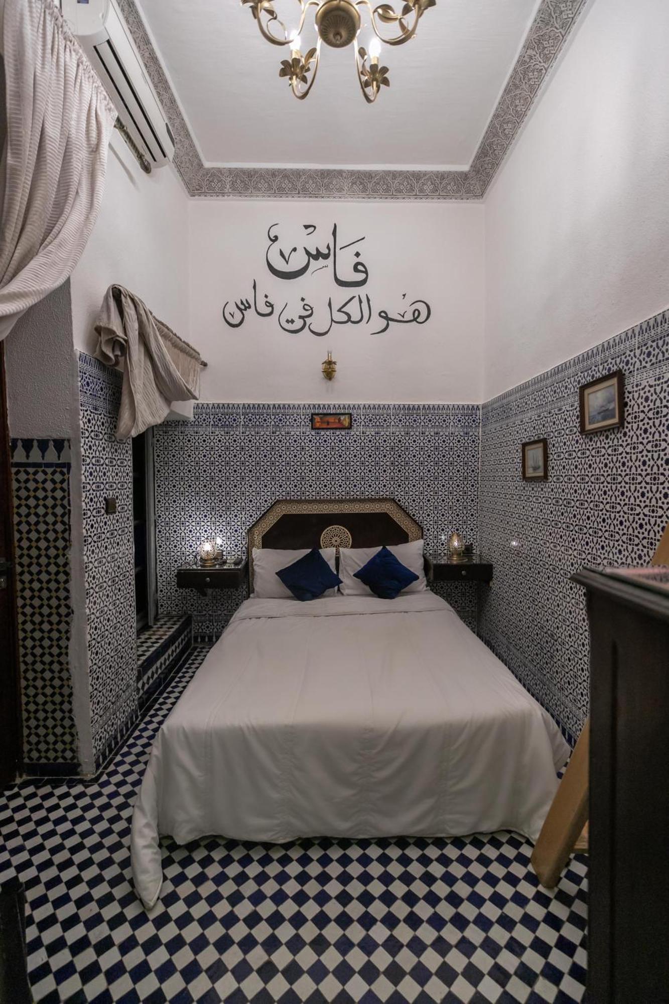 Riad Nayum Фес Экстерьер фото